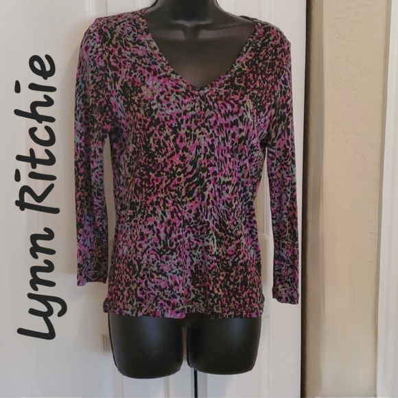 Silk Viscose Lynn Ritchie V neck 3/4 sleeve top - Picture 1 of 6